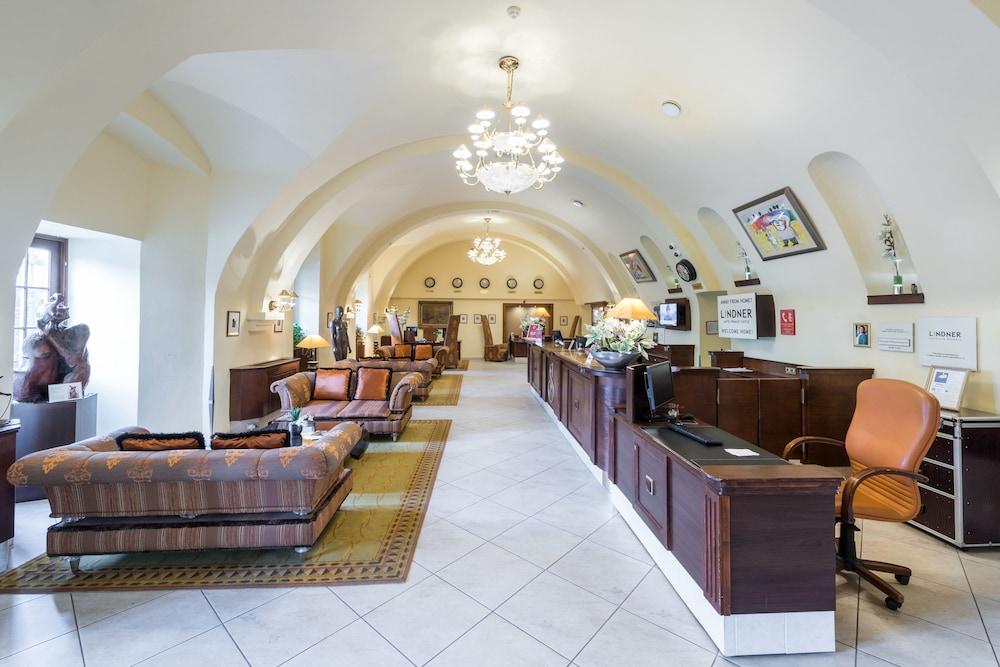 Lindner Castle, Part Of Jdv By Hyatt Отель 4*