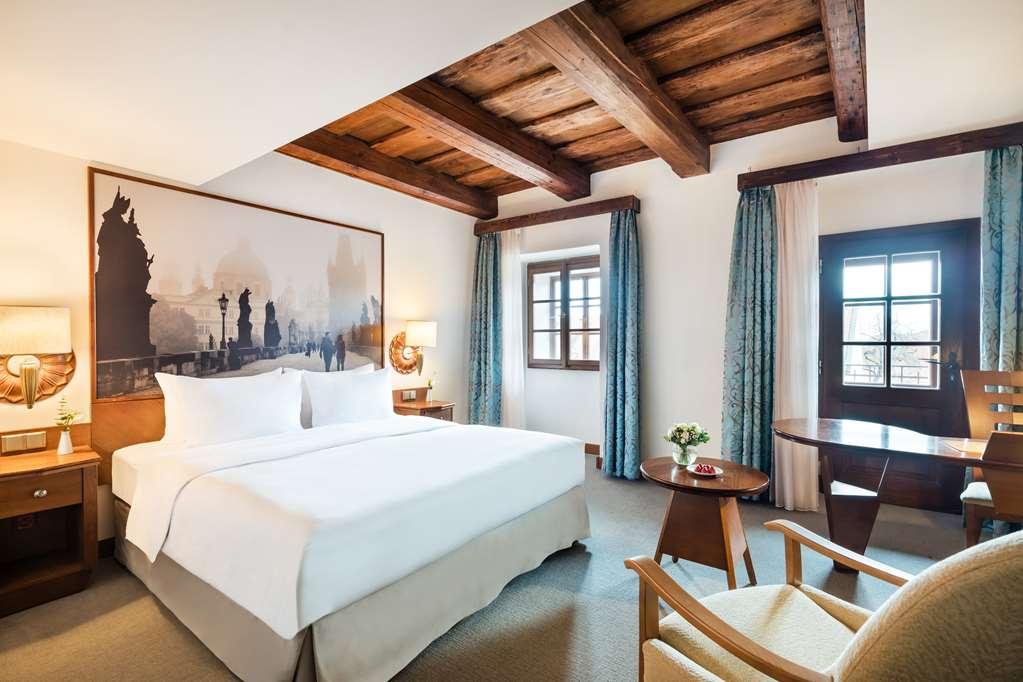 Отель Lindner Castle, Part Of Jdv By Hyatt 4*